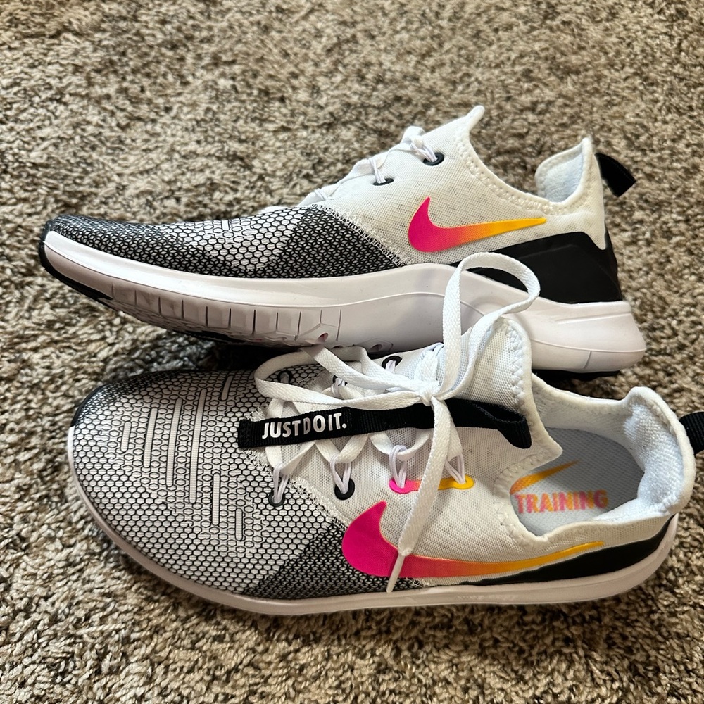 Nike Free TR Size 8